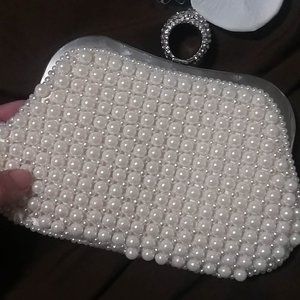 Clutch for brides or bling-lovers